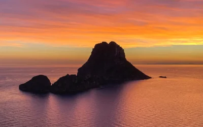 la Puesta de Sol en Ibiza: 6 Rincones Mágicos para Disfrutar del Atardecer